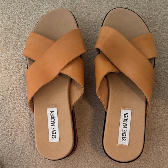 NWOB Steve Madden AsherTan Platform Sandals - Picture 2 of 5